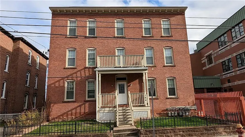 164 Babcock St #2N