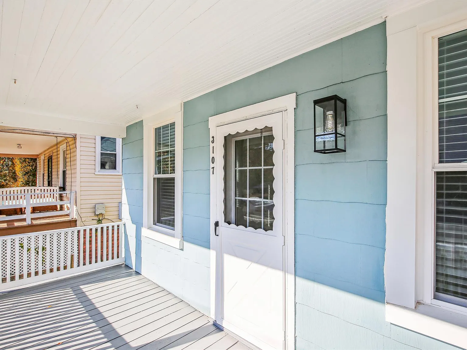 2 bed, 911 sqft, $4,495 — Photo 3