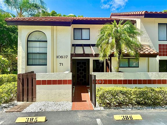3rd image of 10837 Bahama Palm Way #101