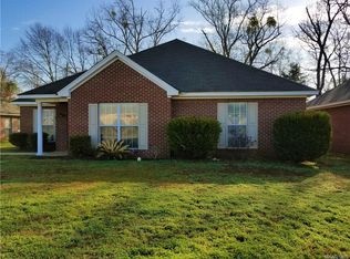 230 Ridgeview Dr, Millbrook, AL 36054