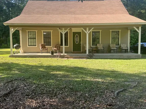22301 Cap Johnson Rd, Moss Point, MS 39562