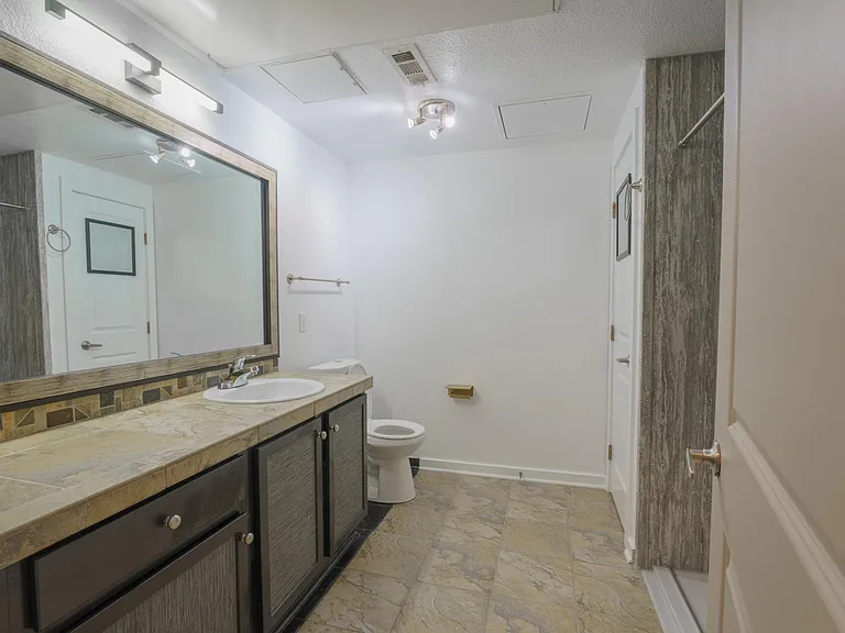 7240 W Custer Ave #416 — Photo 6