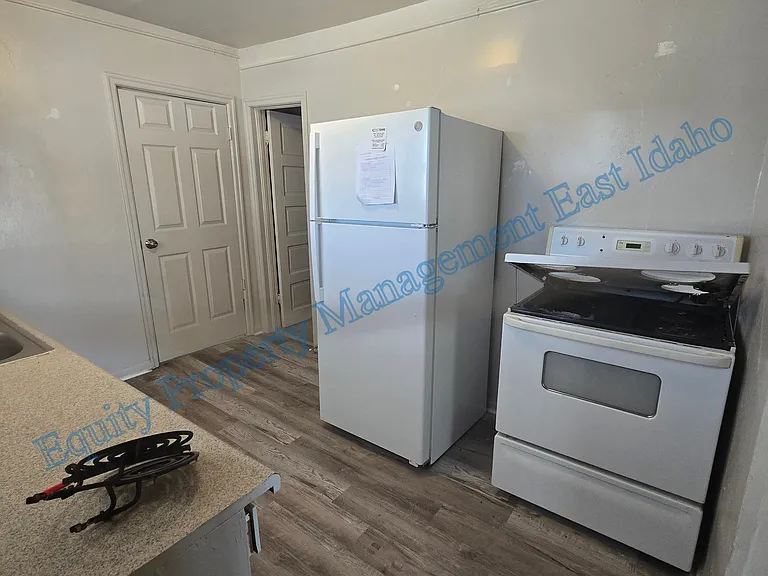 815 E Clark St #3 — Photo 10