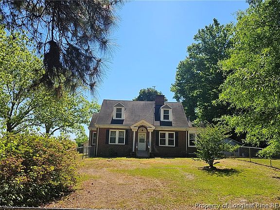 2nd image of 1801 Carthage St