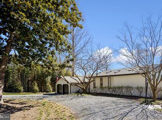 1745 Banbury Rd, Gibson Island, MD 21056