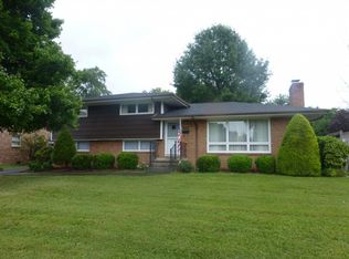 1924 Hermitage Dr, Kingsport, TN 37664