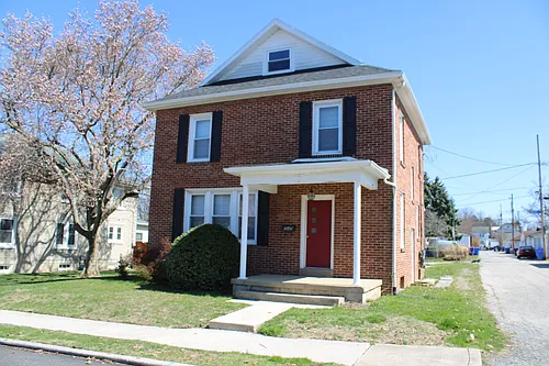 549 Lancaster Ave Photo 1