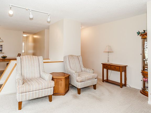 5th image of 1931 Park Dr