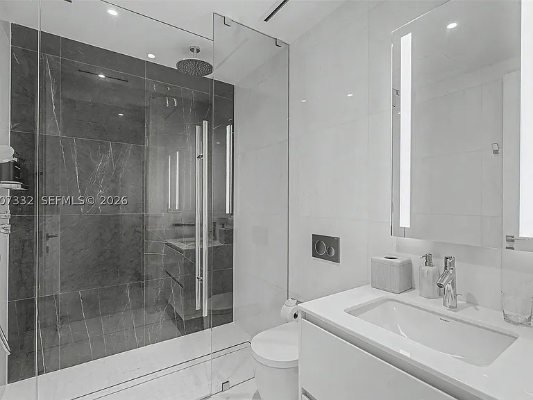 300 Biscayne Boulevard Way #3203 — Photo 19