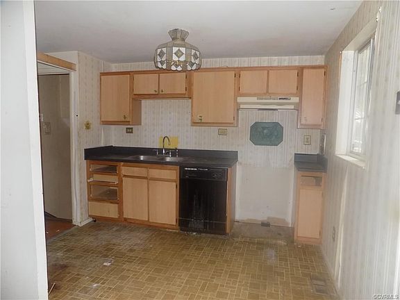 5th image of 6512 Creekrun Dr