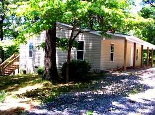 40 Frazier Rd, Franklin, NC 28734