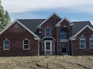 10233 Valley Farms Rd, Saline, MI 48176