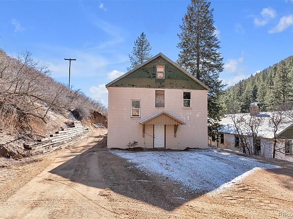 2nd image of 1906 Hidden Valley Road