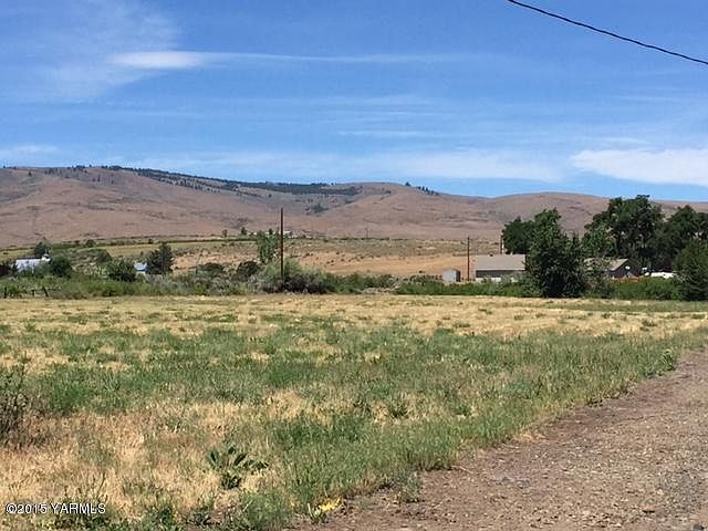 2nd image of 22800 Ahtanum Rd