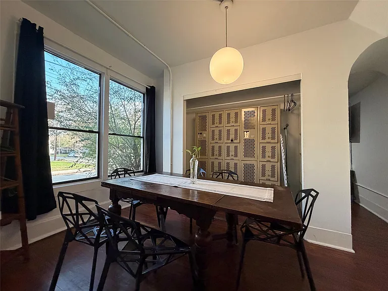 402 Hyde Park Blvd #1 — Photo 10
