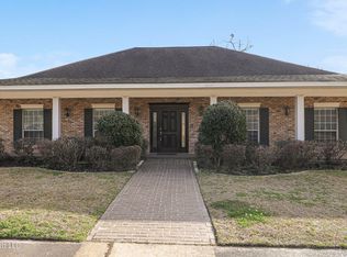 721 Dogwood Dr, Long Beach, MS 39560