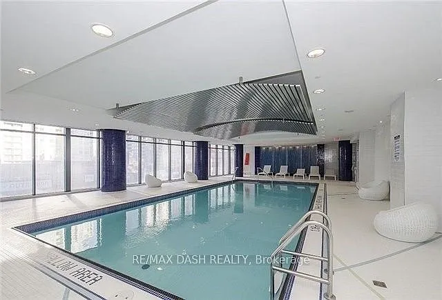 5162 Yonge St #2512 — Photo 11