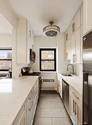 Kitchen, photo 1