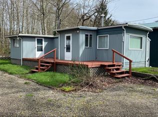 862 State Route 101, Chinook, WA 98614