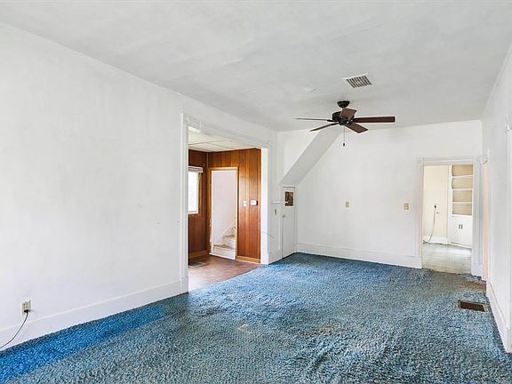 5th image of 605 Oak St