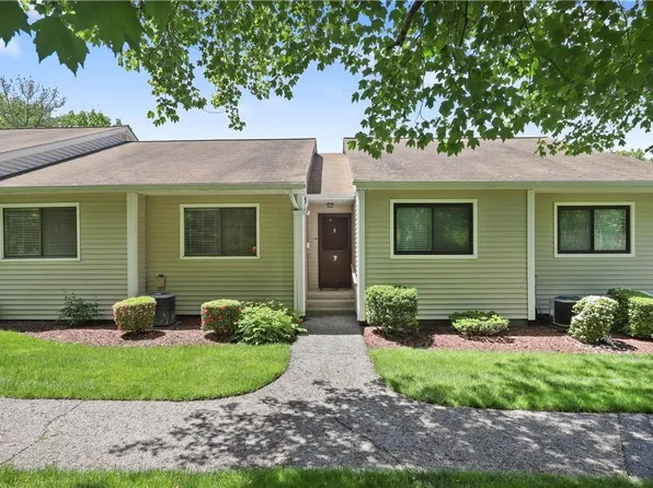 88 Molly Pitcher Lane #C, Yorktown Heights, NY 10598