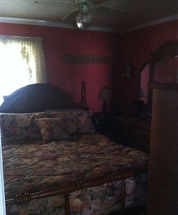 3rd image of 631 W Franklin St
