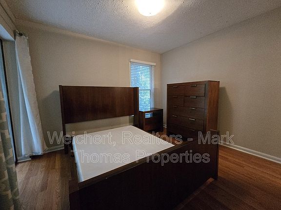 5th image of 311 Swift Ave APT 105