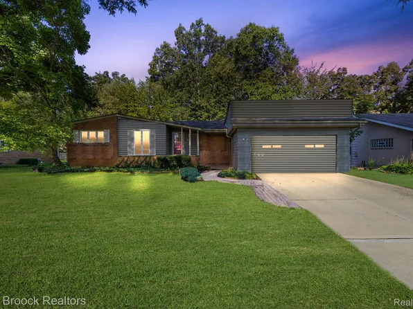 966 Woodlea Rd, Birmingham, MI 48009