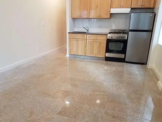 Rented by Urban Realty NYC | media 13