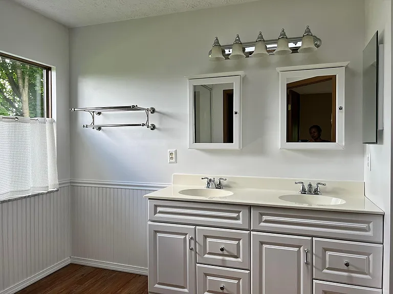 758 N Starr Dr — Photo 27