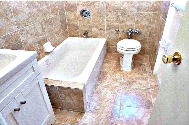 Rented by Level Group | media 27