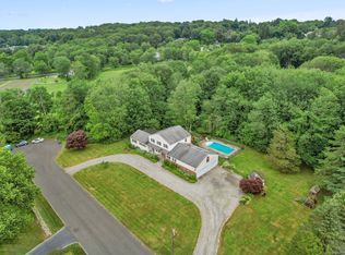 5 Laurel Dr, Easton, CT 06612