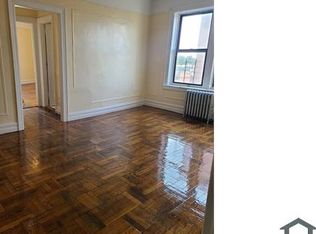 2446 Lyvere St, Bronx, NY 10461