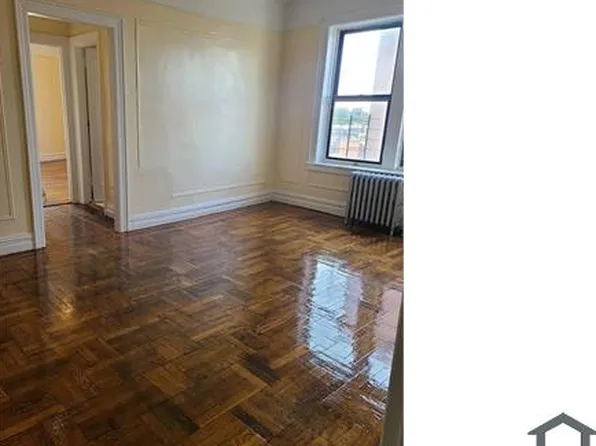 2446 Lyvere St, Bronx, NY 10461