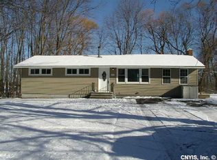 7682 River Rd, Baldwinsville, NY 13027