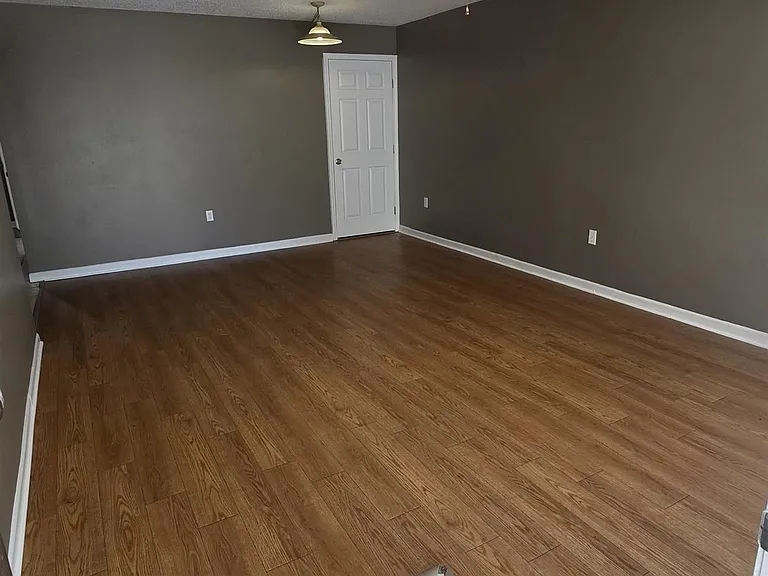1724 S Brightside View Dr #M — Photo 2