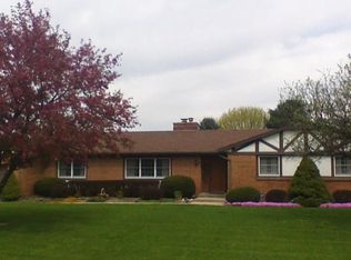 4982 Horseman Dr, Fairborn, OH 45324