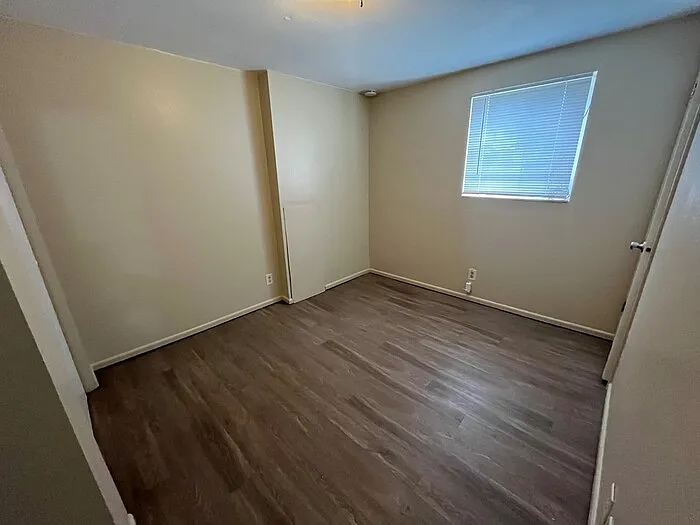 3700 S Jefferson Cir #B — Photo 6