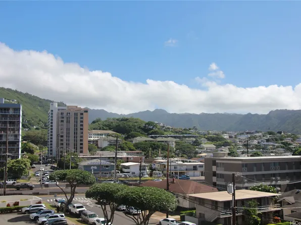 1226 Alexander St APT 607, Honolulu, HI 96826