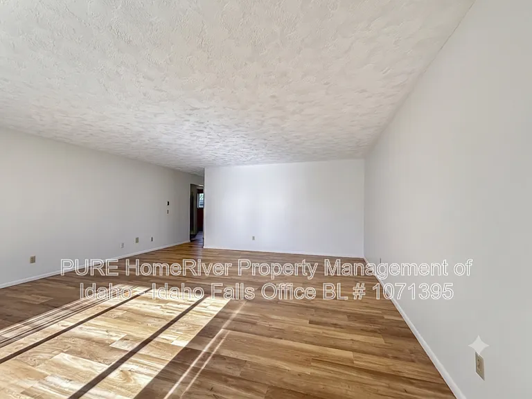 1830 Balboa Dr #K — Photo 6