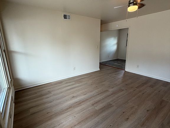 2nd image of 1521 W Dallas St