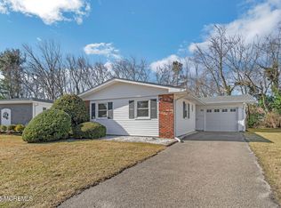 52 Baser Ln, Brick, NJ 08724