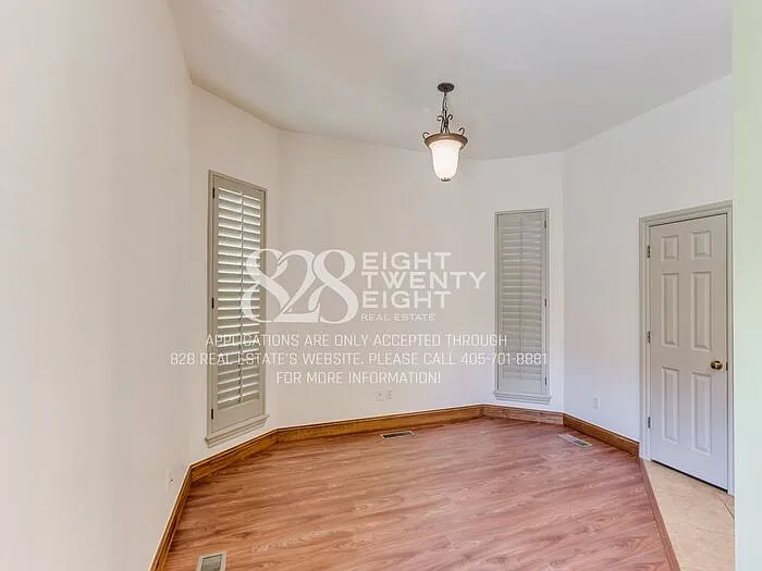 3841 Tudor Cir — Photo 18