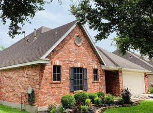 1907 Grand Oak Dr, Pearland, TX 77581
