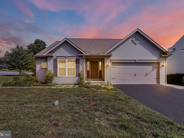 2 Rollingview Ln, Denver, PA 17517