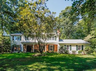 64 Shady Knoll Ln, New Canaan, CT 06840
