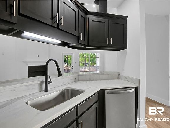 3rd image of 6417 Cherry Ridge Dr