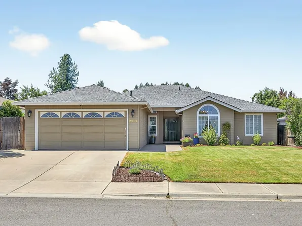 2010 Terrel Dr, Medford, OR 97501