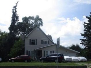 648 2nd Ave SW, Wells, MN 56097