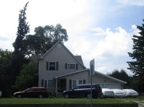 648 2nd Ave SW, Wells, MN 56097